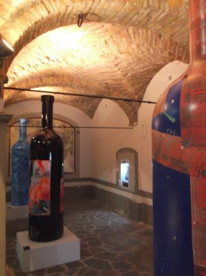Bottiglie d'Artista alla Casa della Donna Selvatica