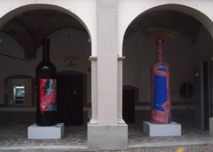 Bottiglie d'Artista alla Casa della Donna Selvatica